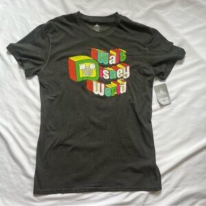 NWT Walt Disney World Grey T-Shirt, 70s Logo, Size Medium